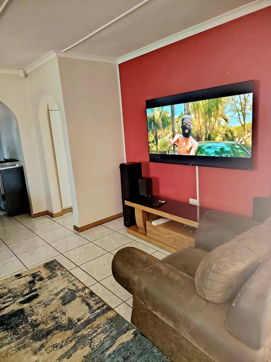 4 Bedroom Property for Sale in Amalinda Eastern Cape